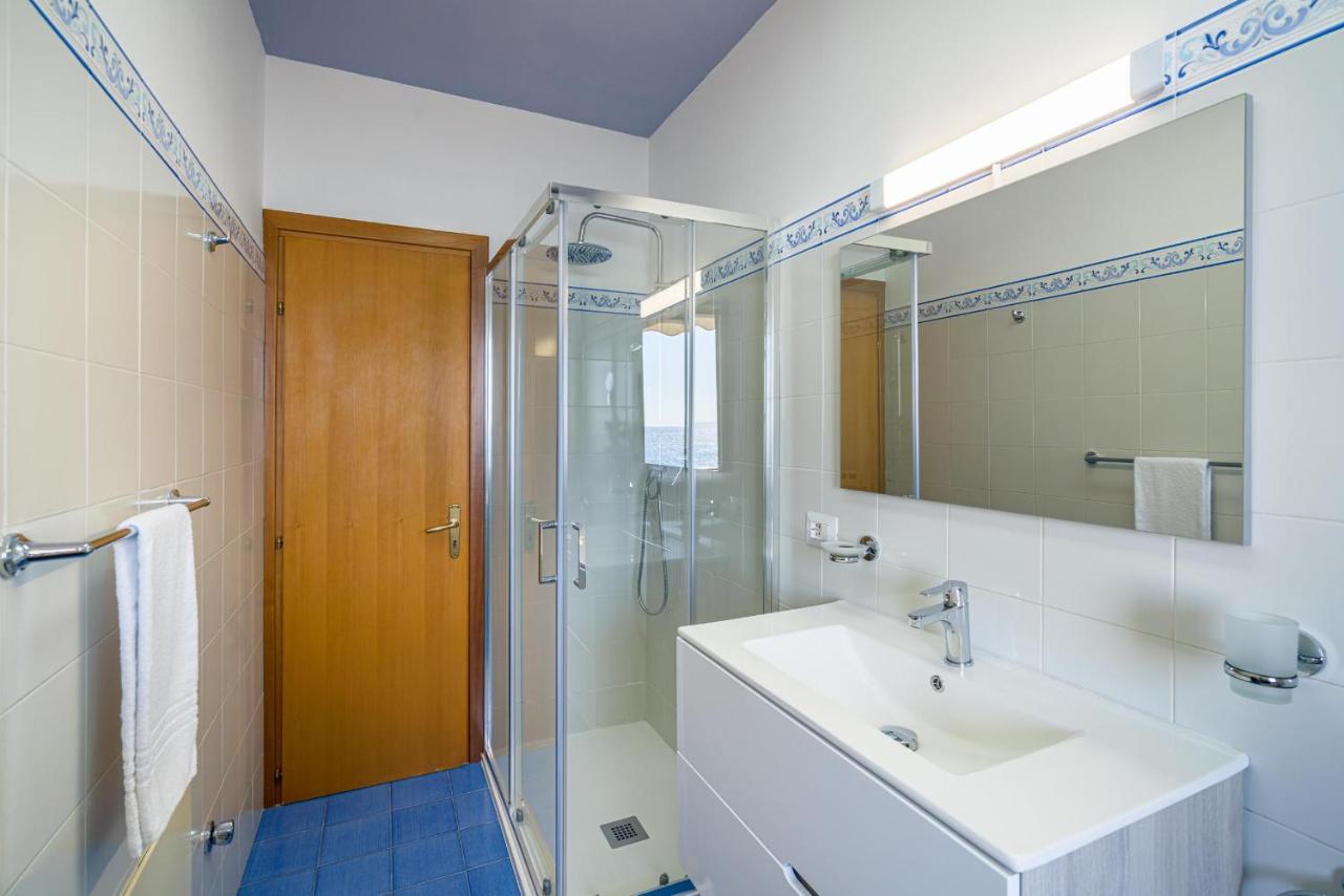 Loft Balcone Sul Mare Apartment Letojanni Exterior photo
